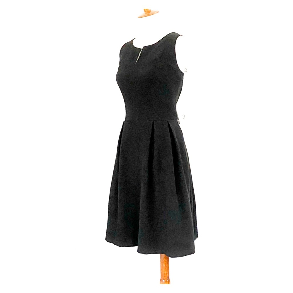 White House Black Market Stitched Fit-Flare Dress - Picture 4 of 9